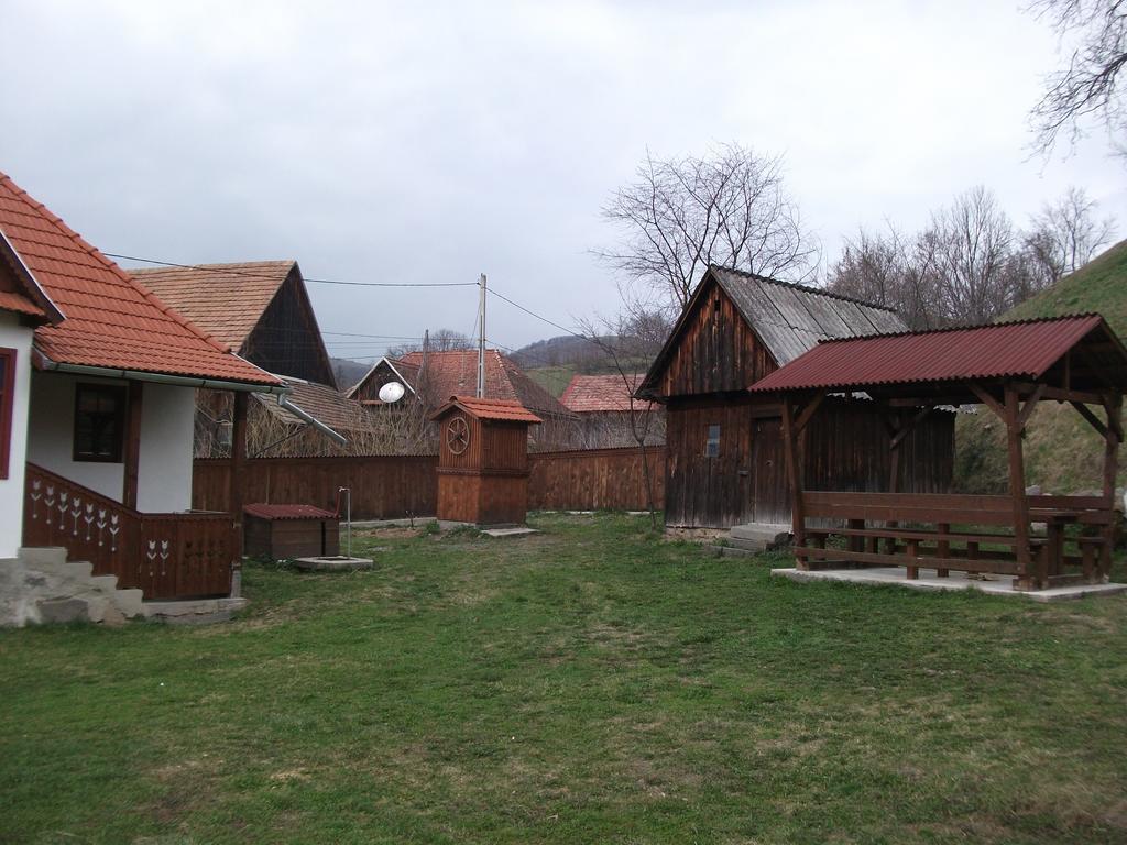 Maksai Lak Apartamento Ocna de Sus Exterior foto