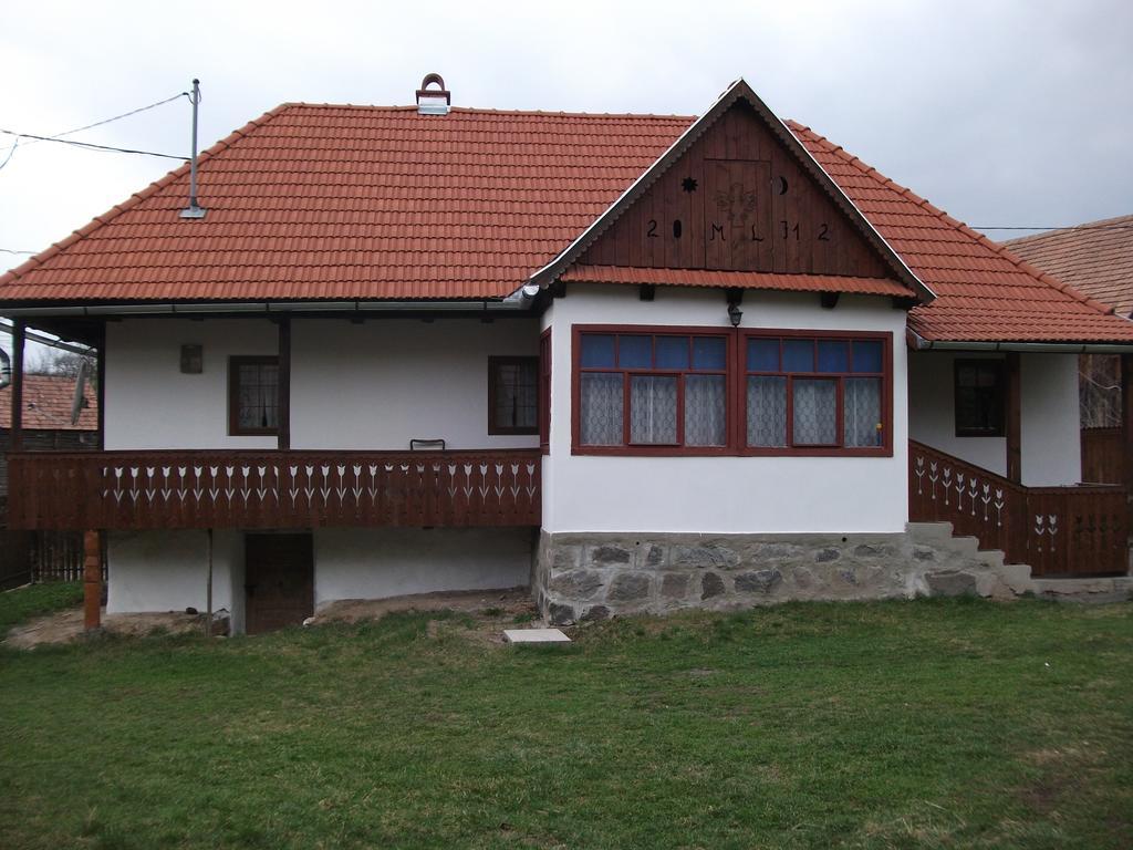 Maksai Lak Apartamento Ocna de Sus Exterior foto